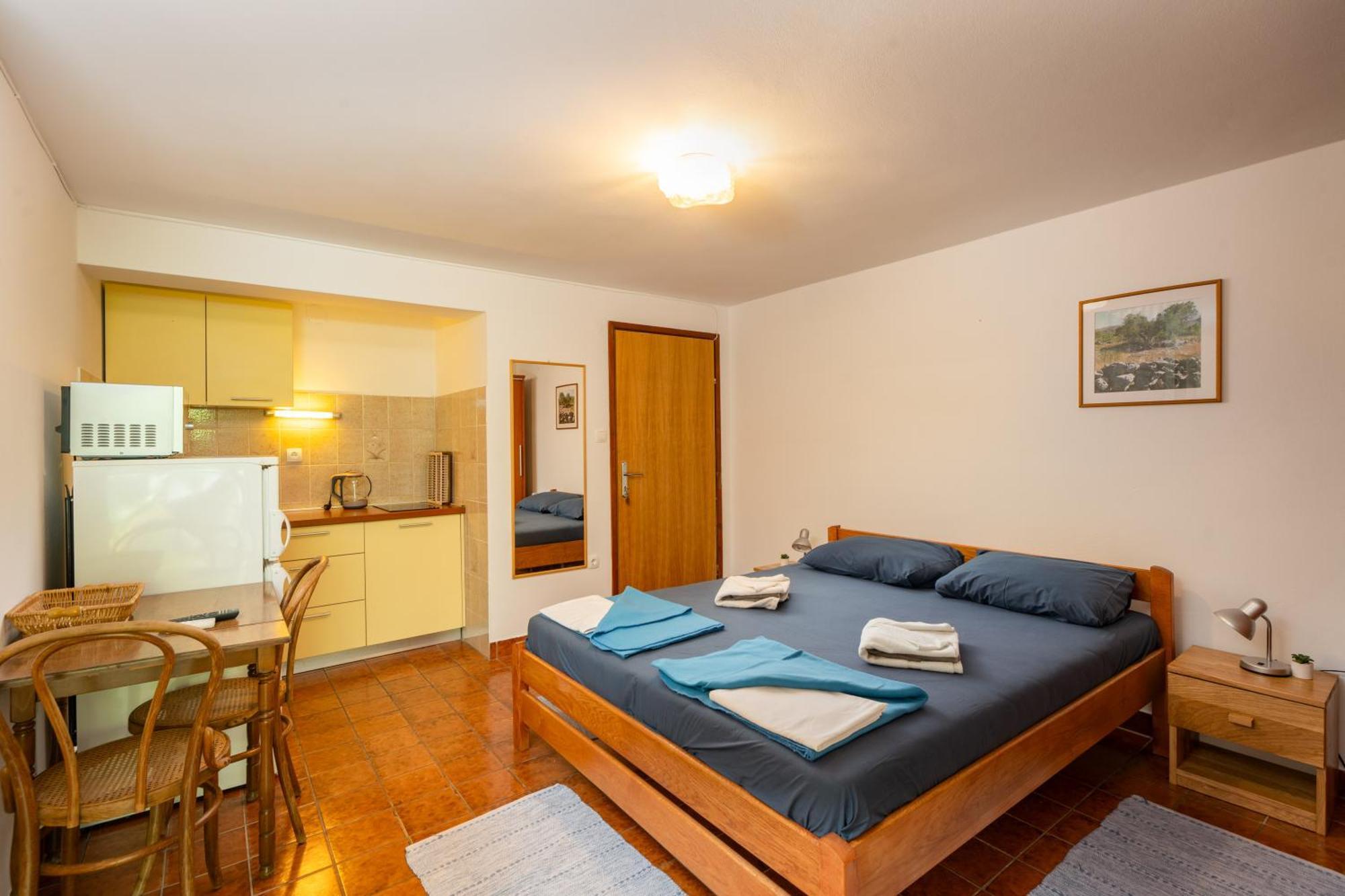 Klepac Studio Krk Town Bagian luar foto